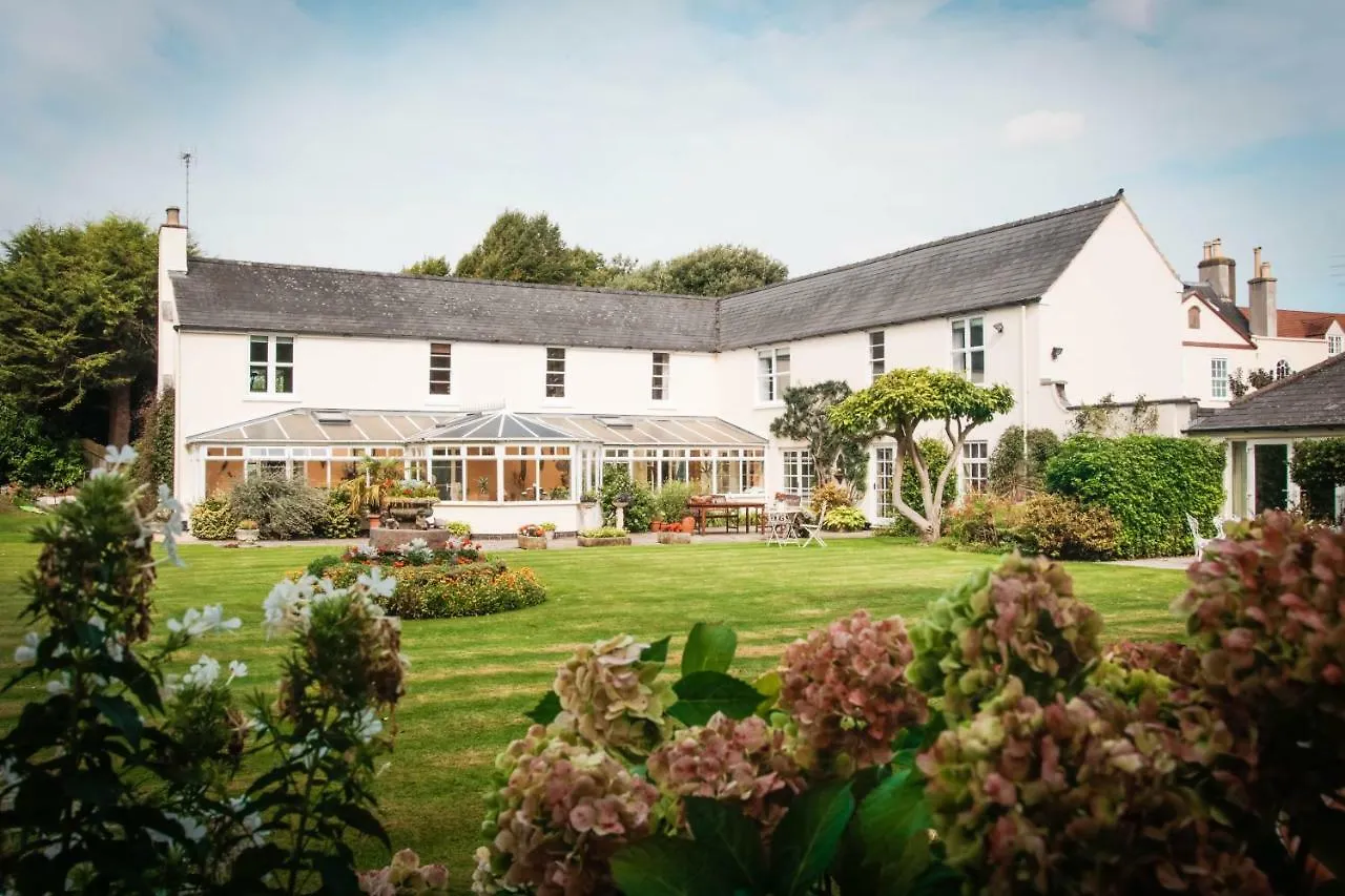 Little Manor Bed & Breakfast Cheltenham United Kingdom